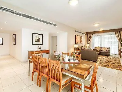 Golden Sands 10 Dubai 3*,